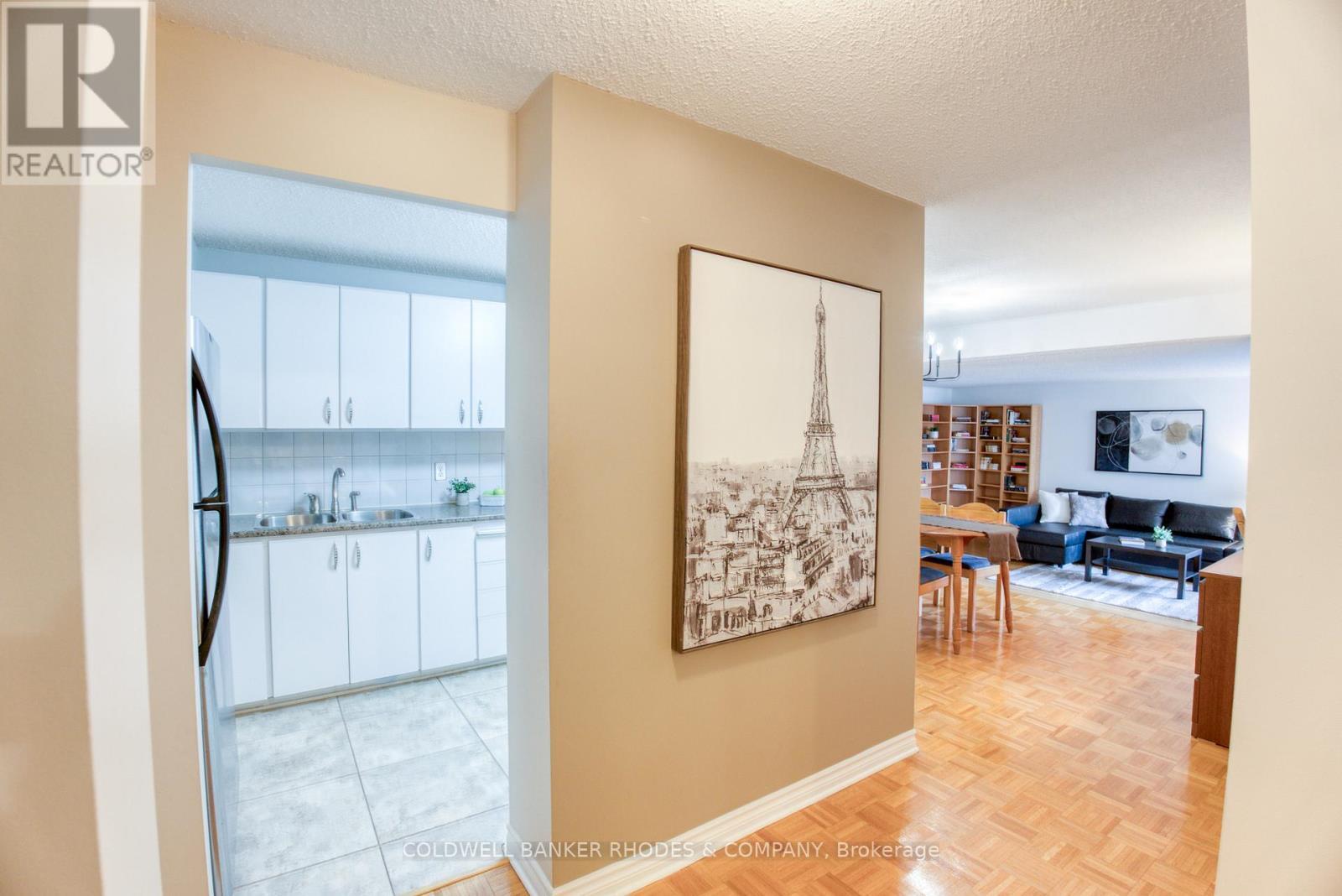 Photo de la propriété: 1599 Lassiter Terrace 213 ON K1J 8R6