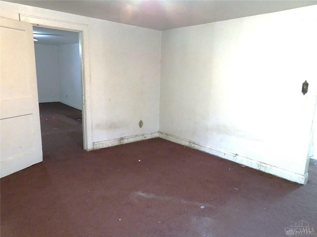 Property Photo: 2722 Orland Avenue 2 OH 45211
