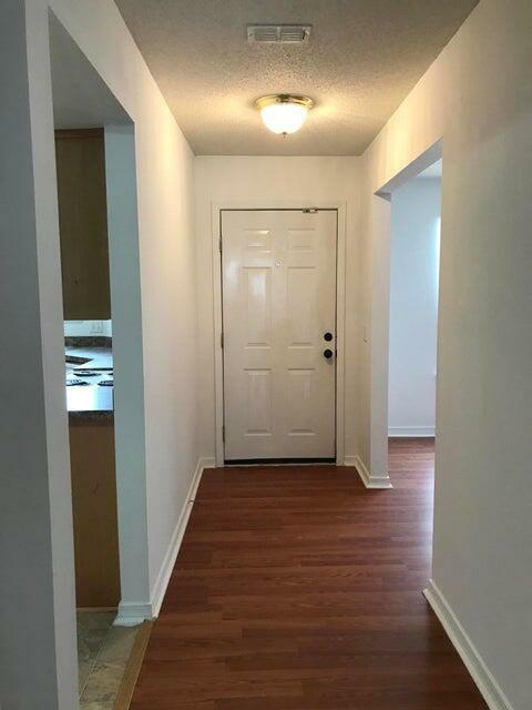 Property Photo:  294 Limestone Circle  FL 32539 