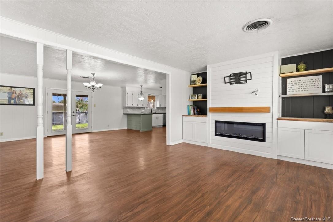 Property Photo:  1318 Melanie Drive  LA 70663 