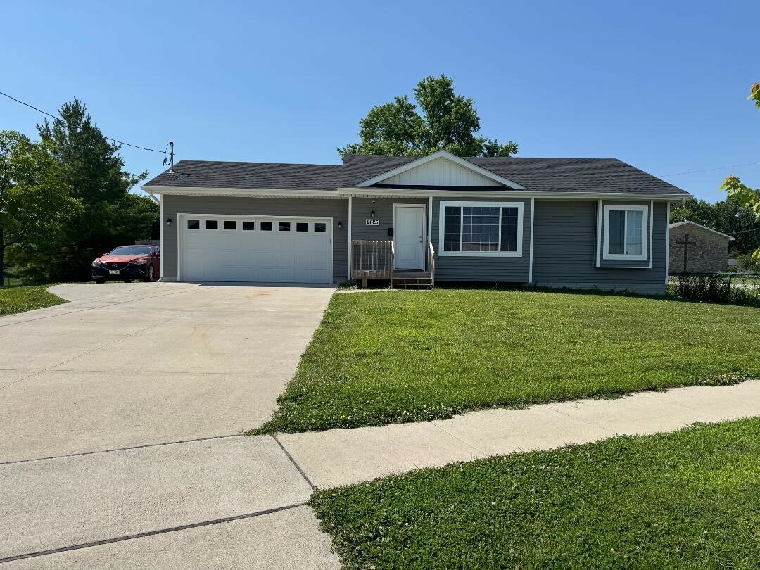 2625 Easton Boulevard  Des Moines IA 50317 photo