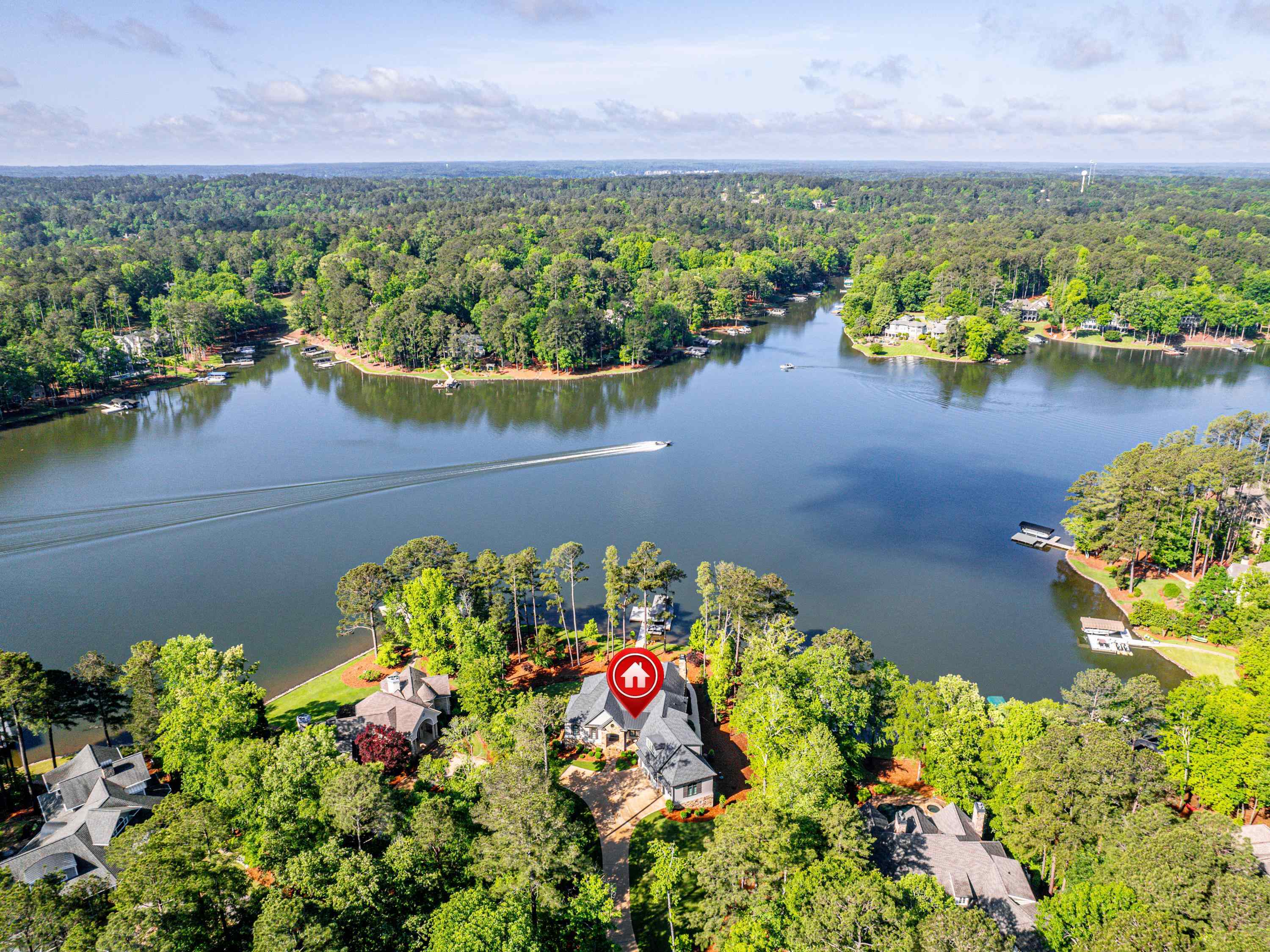 Property Photo: 1091 Hawthorne Heights GA 30642