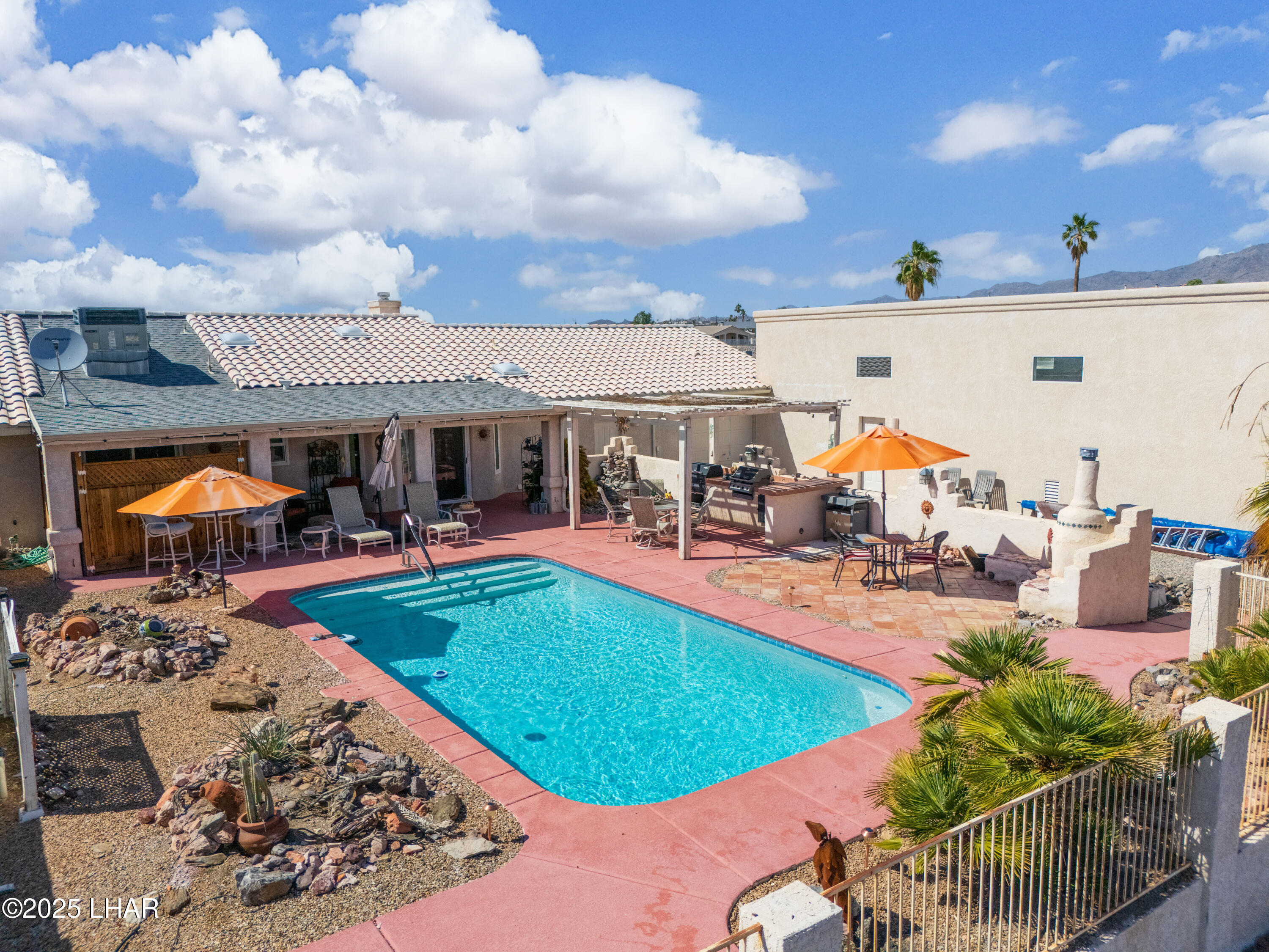 Property Photo: 2528 Ascot Ct AZ 86403