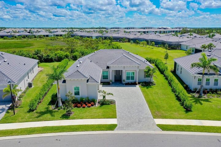 Property Photo: 17336 Sandpearl Road FL 34293