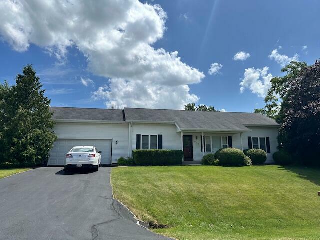517 Oak Ridge Dr  Darien WI 53114 photo