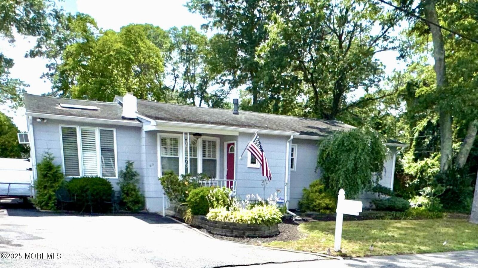Property Photo:  97 Bowline Street  NJ 08722 