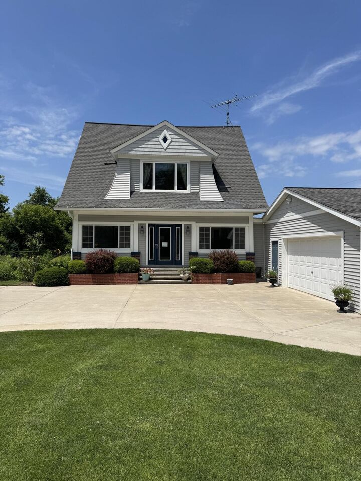 Property Photo: 3338 Abbey Road MI 49420