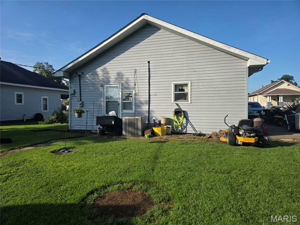 Property Photo: 323 Wright Avenue MO 63740