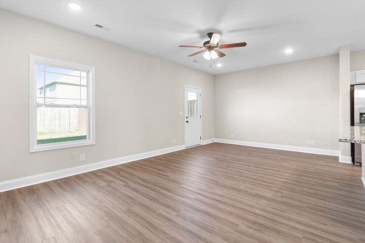 Property Photo: 208 W Fallow Ct TN 37040