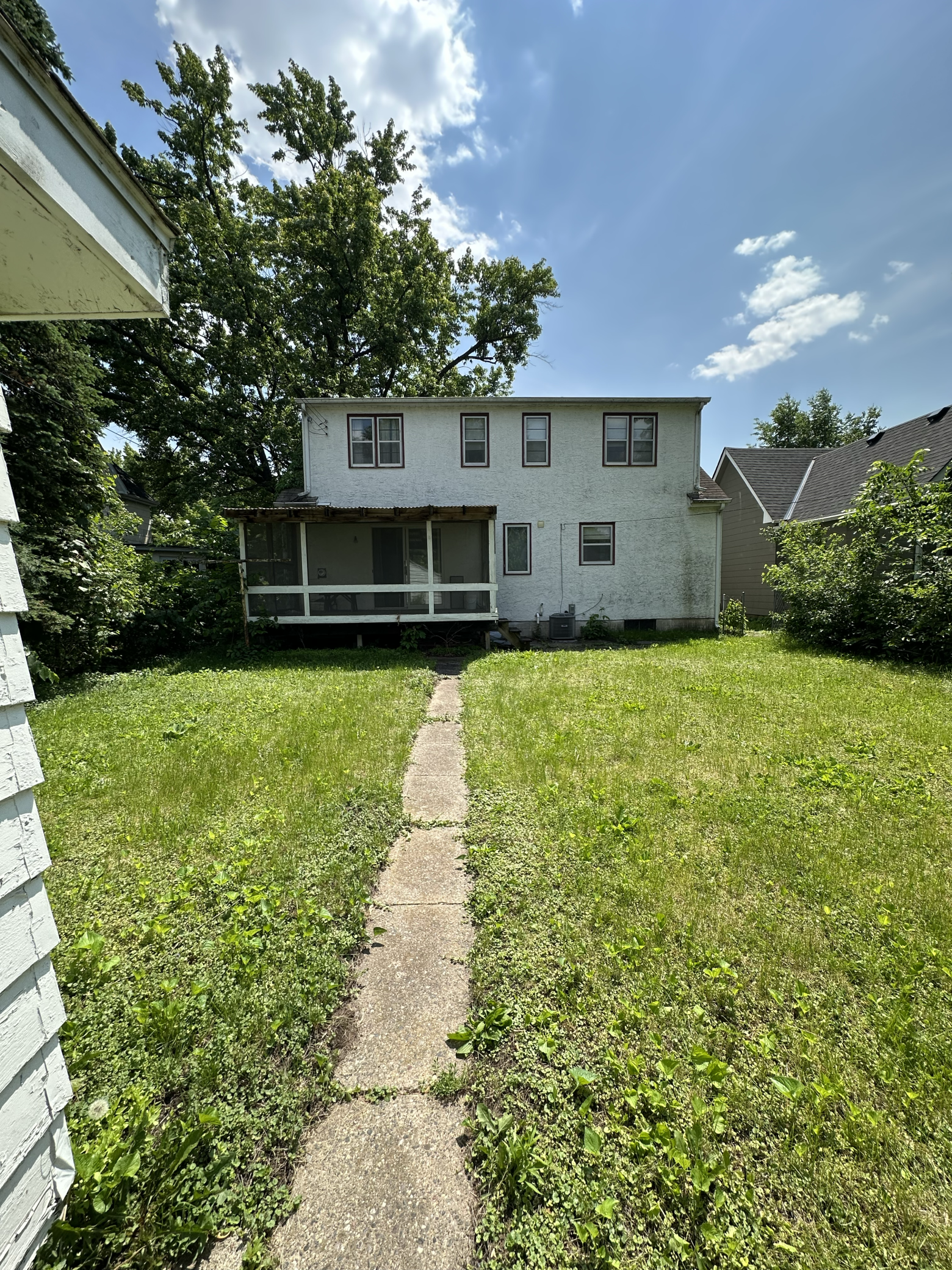 Property Photo: 1031 Burgess Street MN 55103