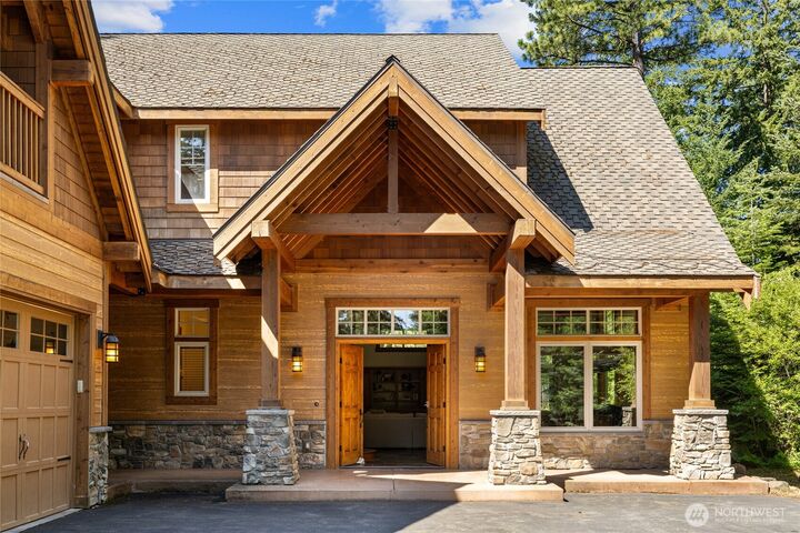 Property Photo:  51  Lily Court  WA 98922 