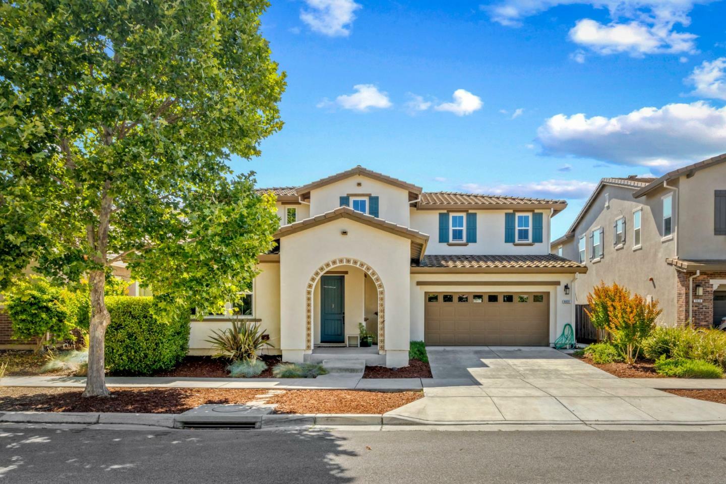 Property Photo:  9850 Bobcat Court  CA 95020 