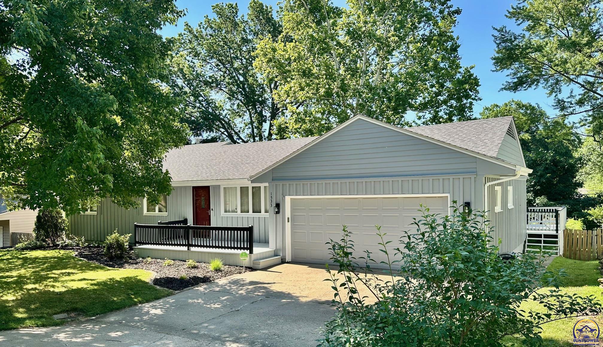 1533 SW Brooklyn Ave  Topeka KS 66611 photo