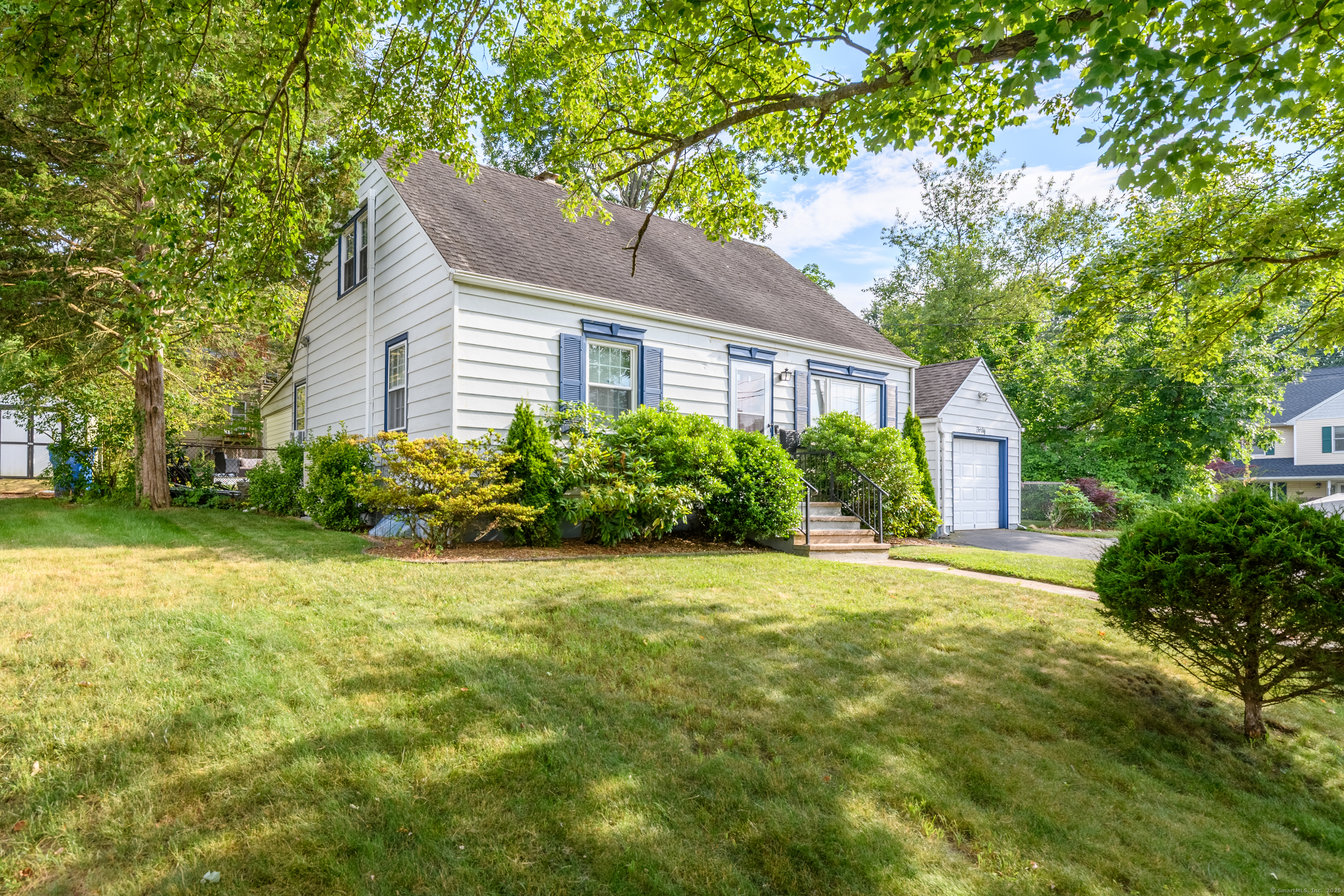 Property Photo: 40 Rosina Road CT 06514