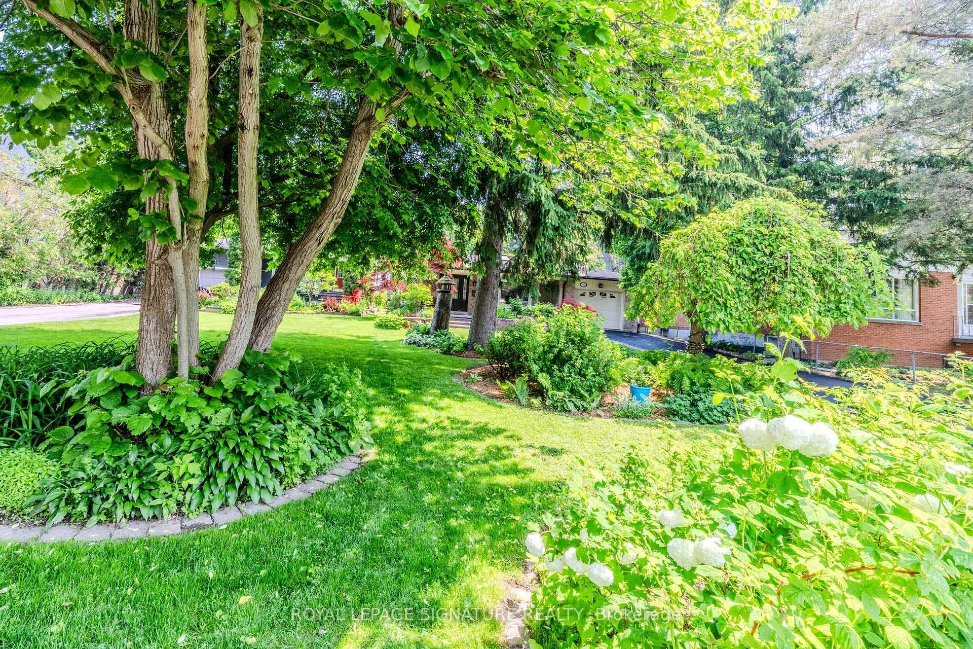 Property Photo:  1425 Old Forest Road  ON L1V 1N8 