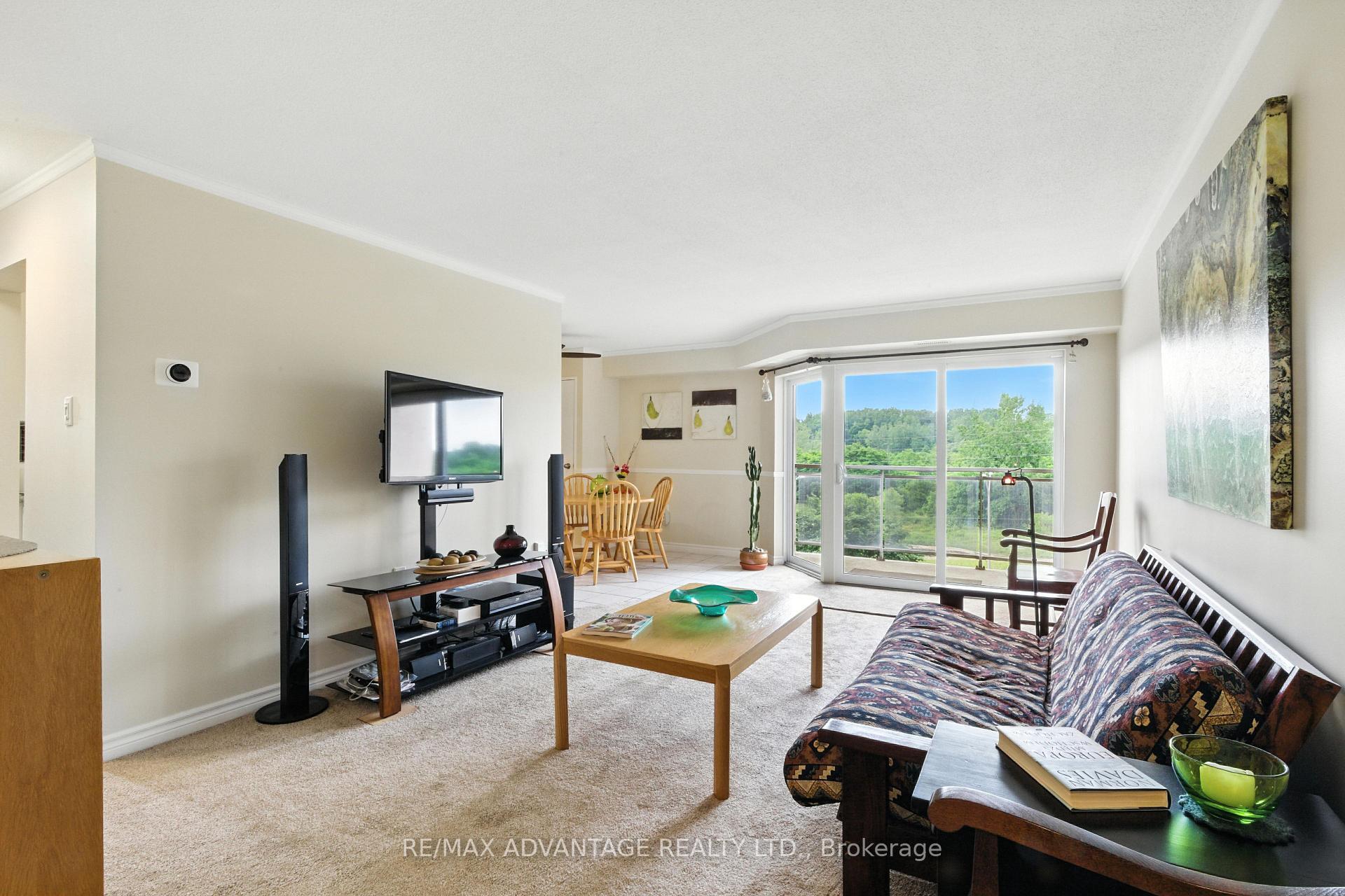 Property Photo: 860 Commissioners Road E 507 ON N6C 5Y8