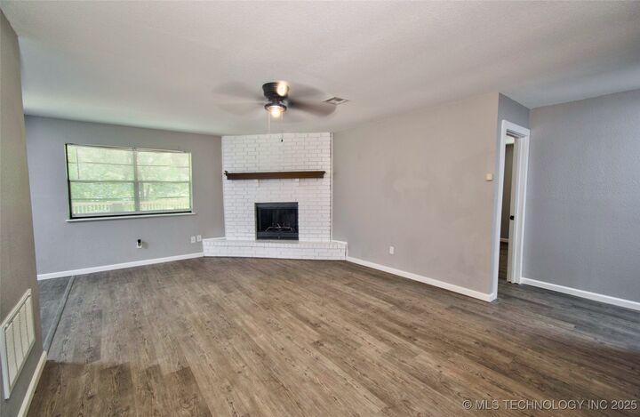 Property Photo:  1619 Quail Run  OK 74403 