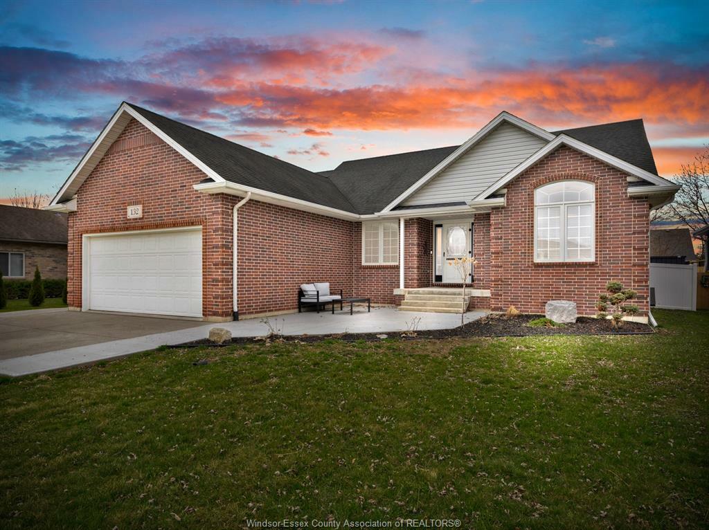 Property Photo:  132 Prince Albert Street North  ON N9Y 1J7 