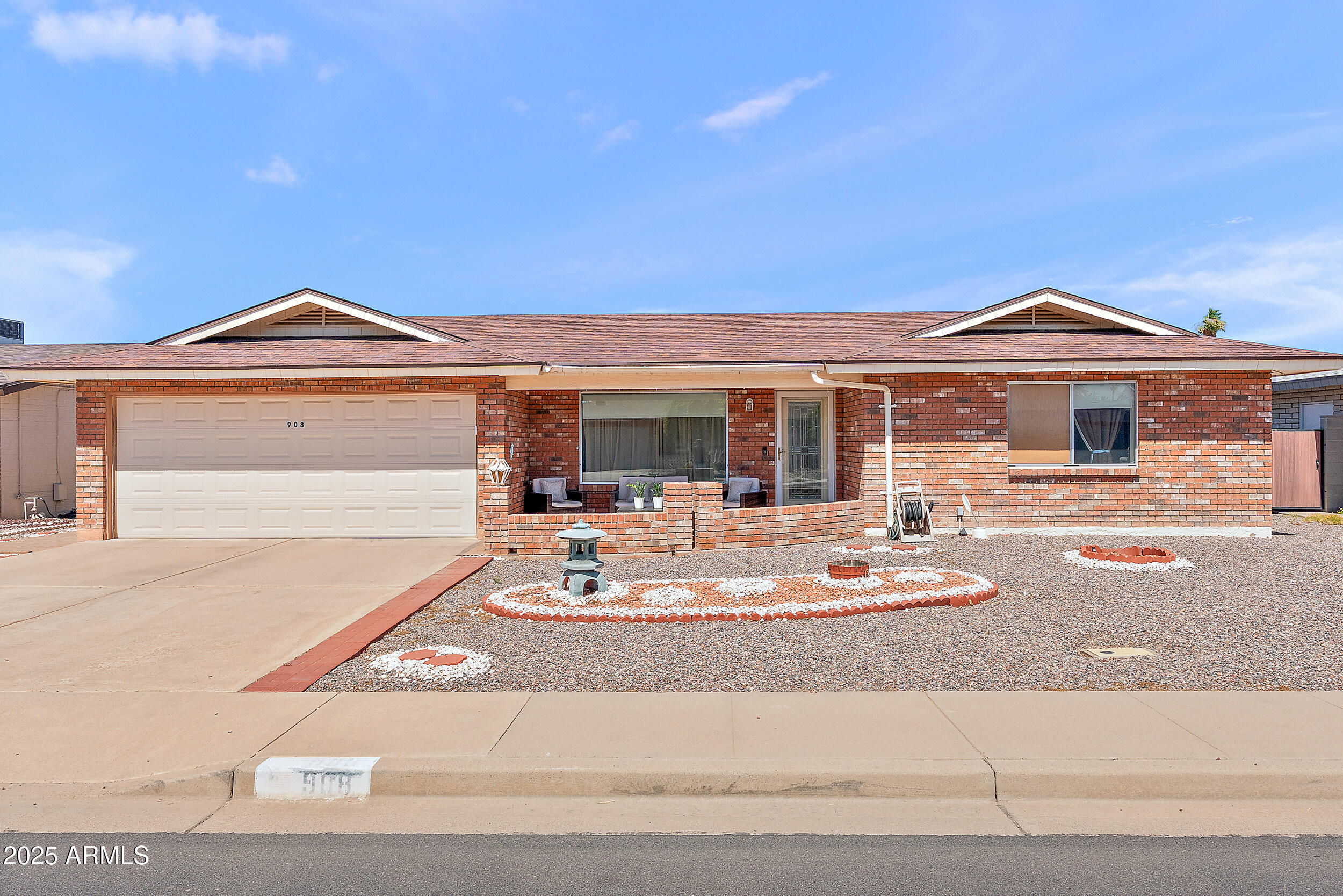 908 S Roanoke --  Mesa AZ 85206 photo