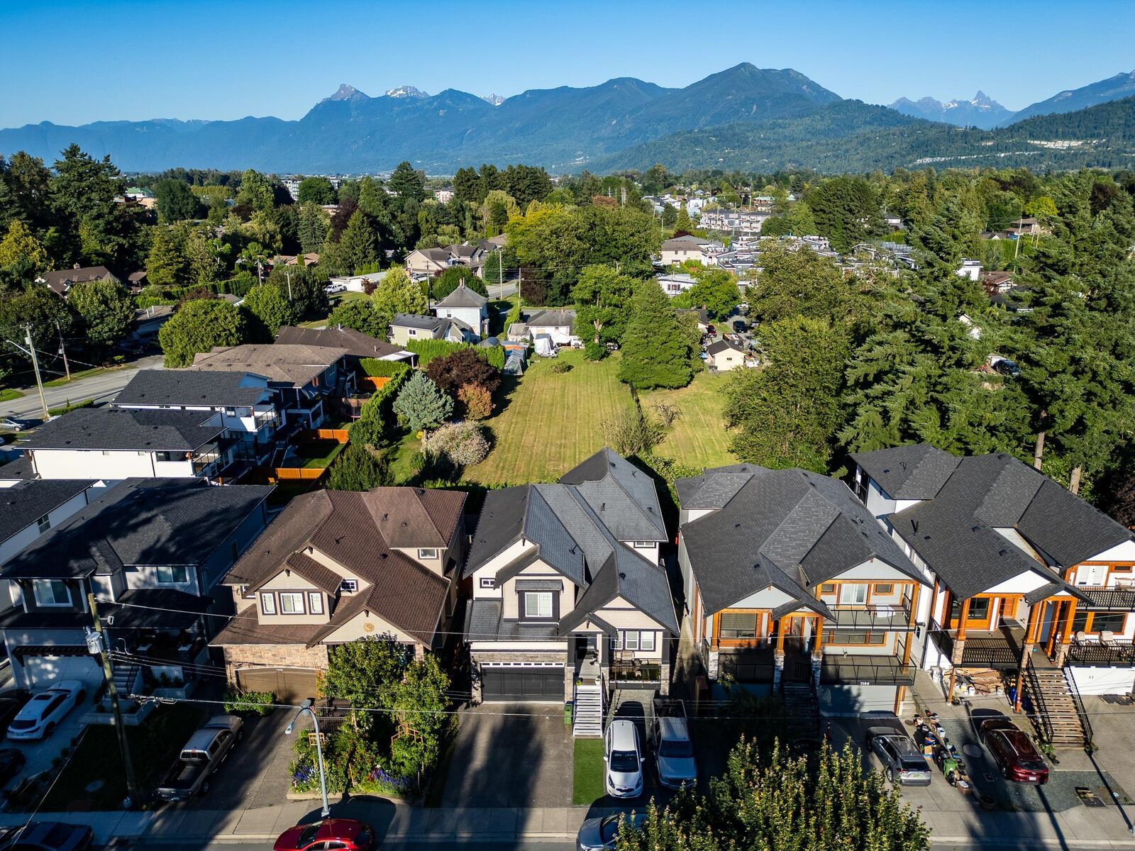 Photo de la propriété:  7186 Elwood Drive  BC V2R 1G8 