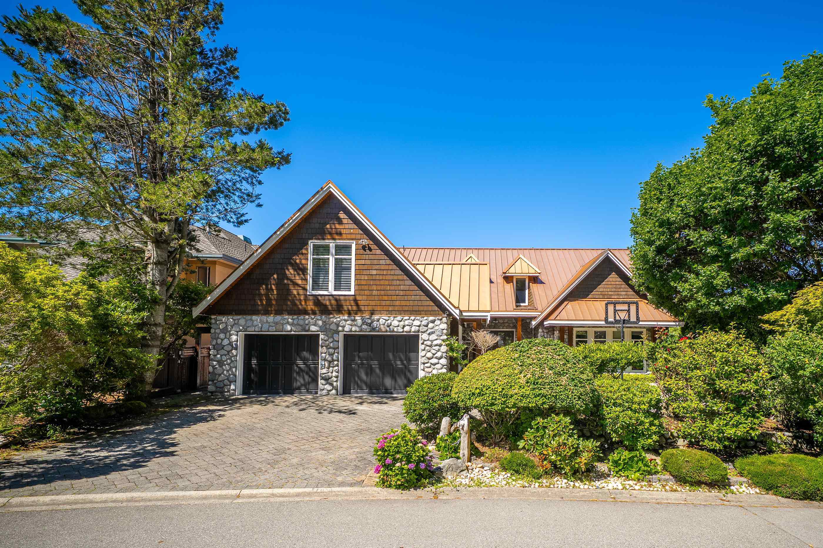 Property Photo: 768 Tsawwassen Beach Road BC V4M 2J3