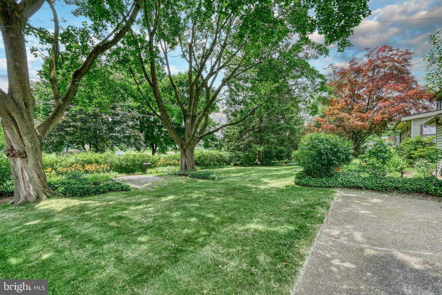 Property Photo:  2107 Yale Avenue  PA 17011 