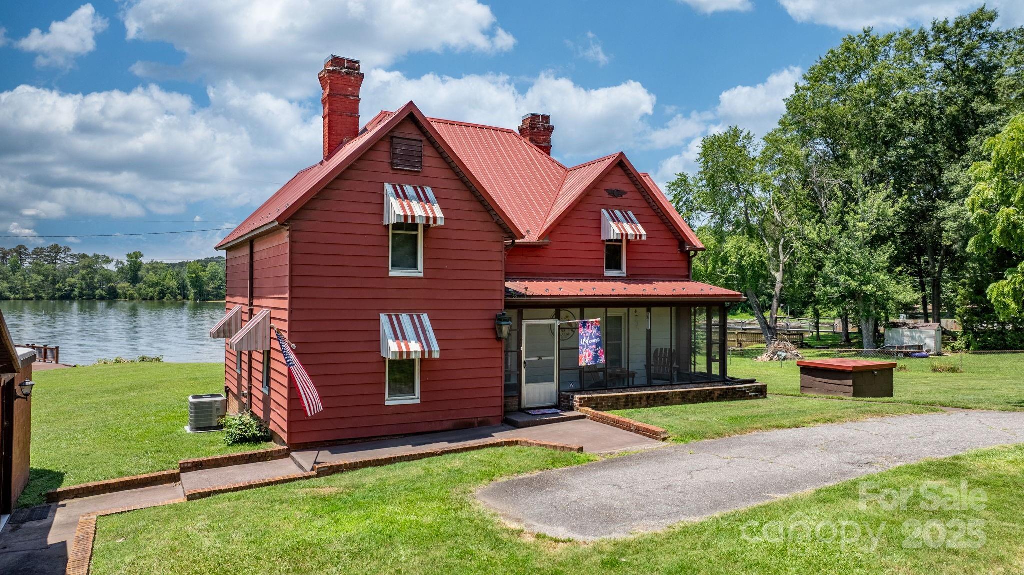 Property Photo: 237 Shiloh Church Road NC 28601