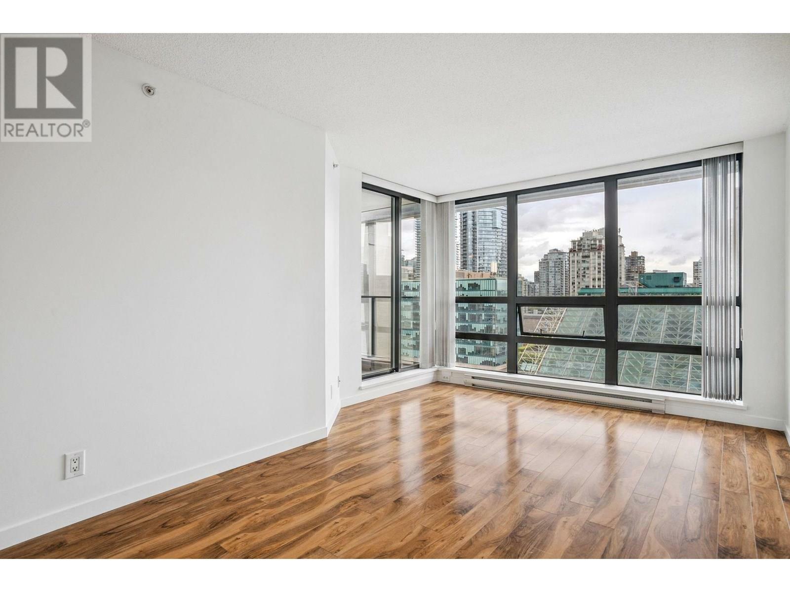 Photo de la propriété: 933 Hornby Street 1233 BC V6Z 3G4