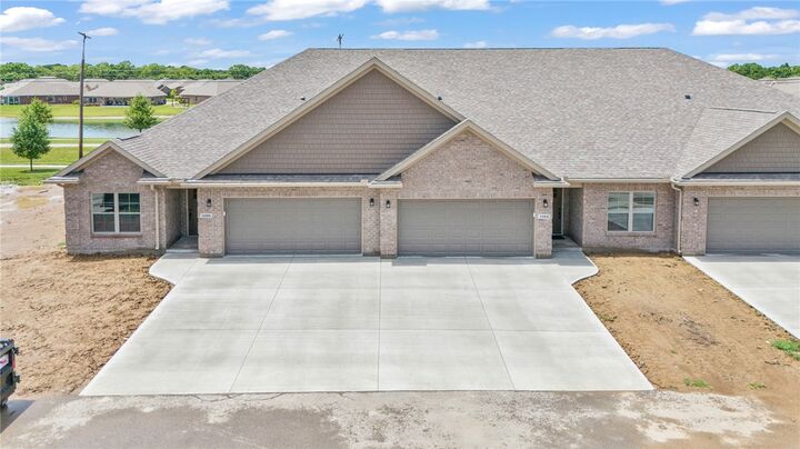 Property Photo:  1160 Waterloo Street  OH 45373 