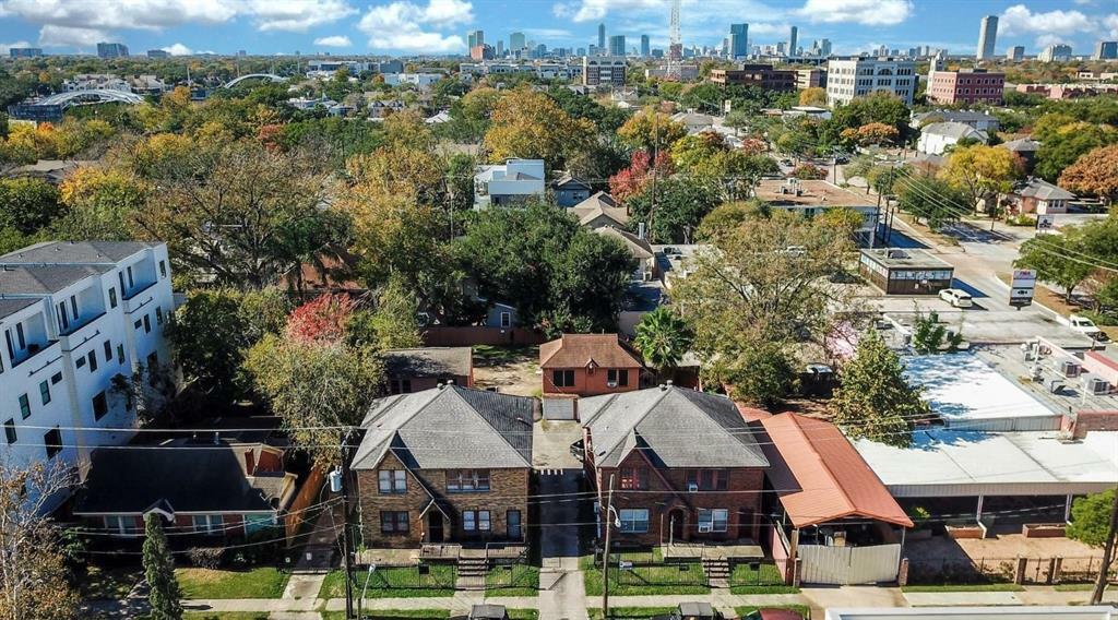 Property Photo:  4320 &Amp 4316 Jack Street  TX 77006 