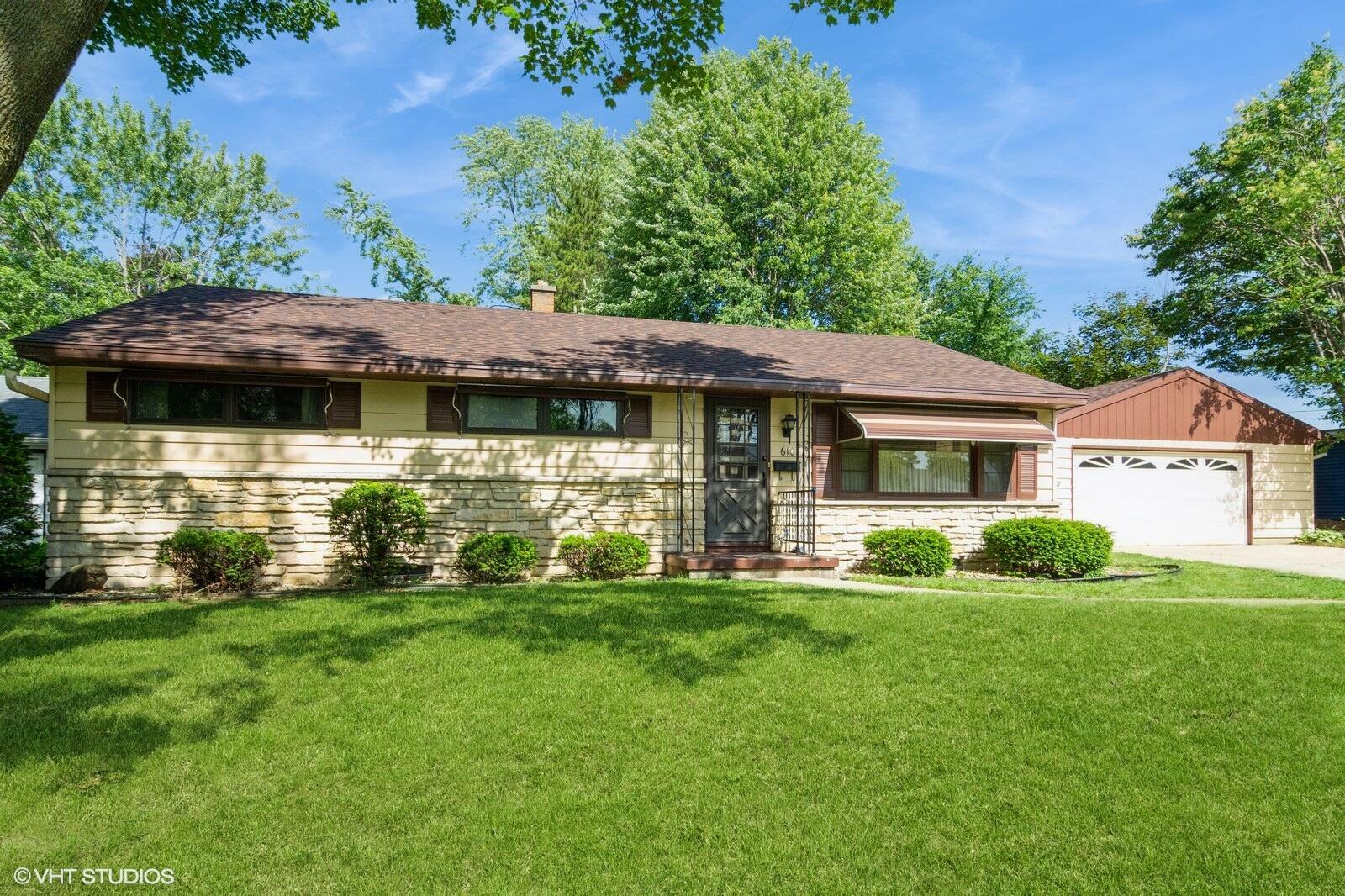 Property Photo: 610 Seitz Ave WI 53050
