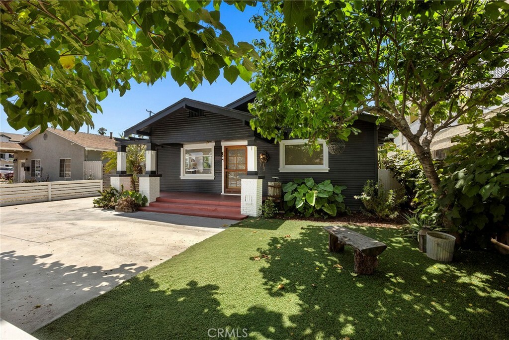Property Photo: 1111 Dawson Avenue CA 90804