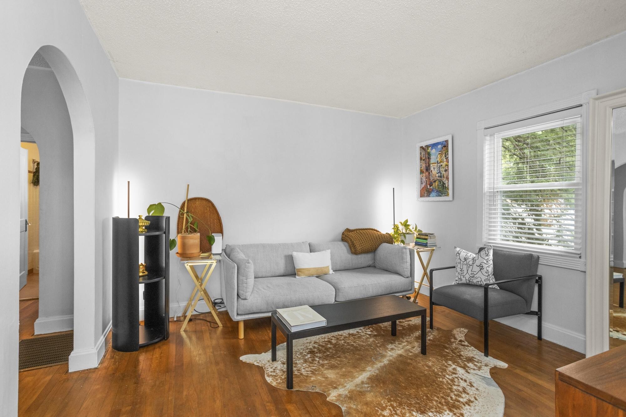 Property Photo: 810 N 16th St TN 37206