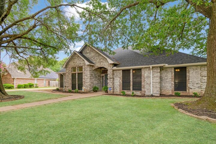 Property Photo:  2830 Willow Bend  TX 75462 