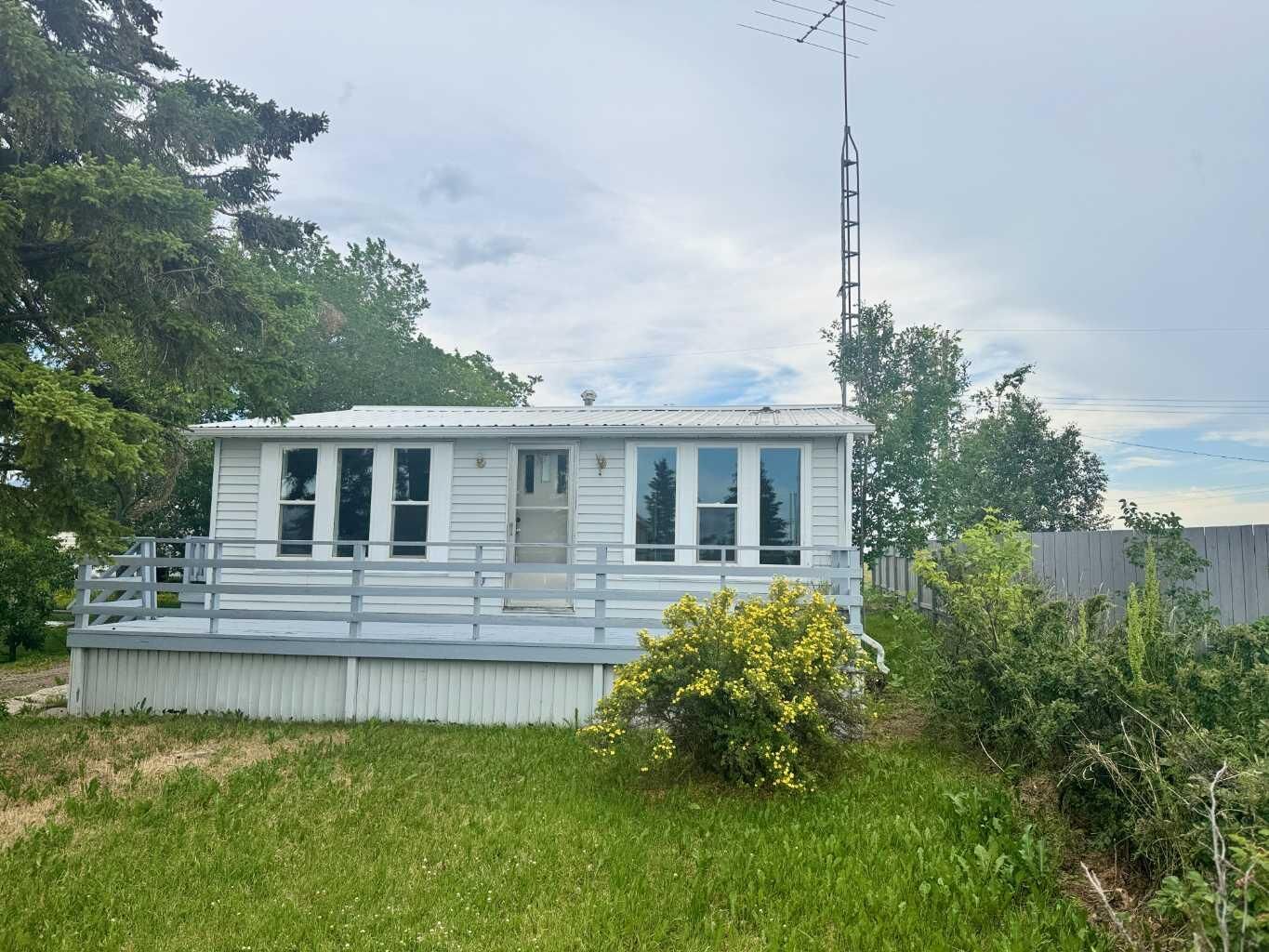 Property Photo:  140 First Street  AB T0B 1J0