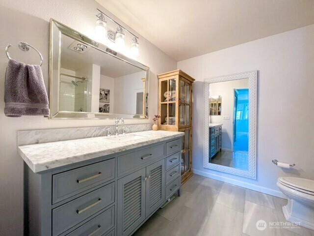 Property Photo: 6920 California Avenue SW 34 WA 98136