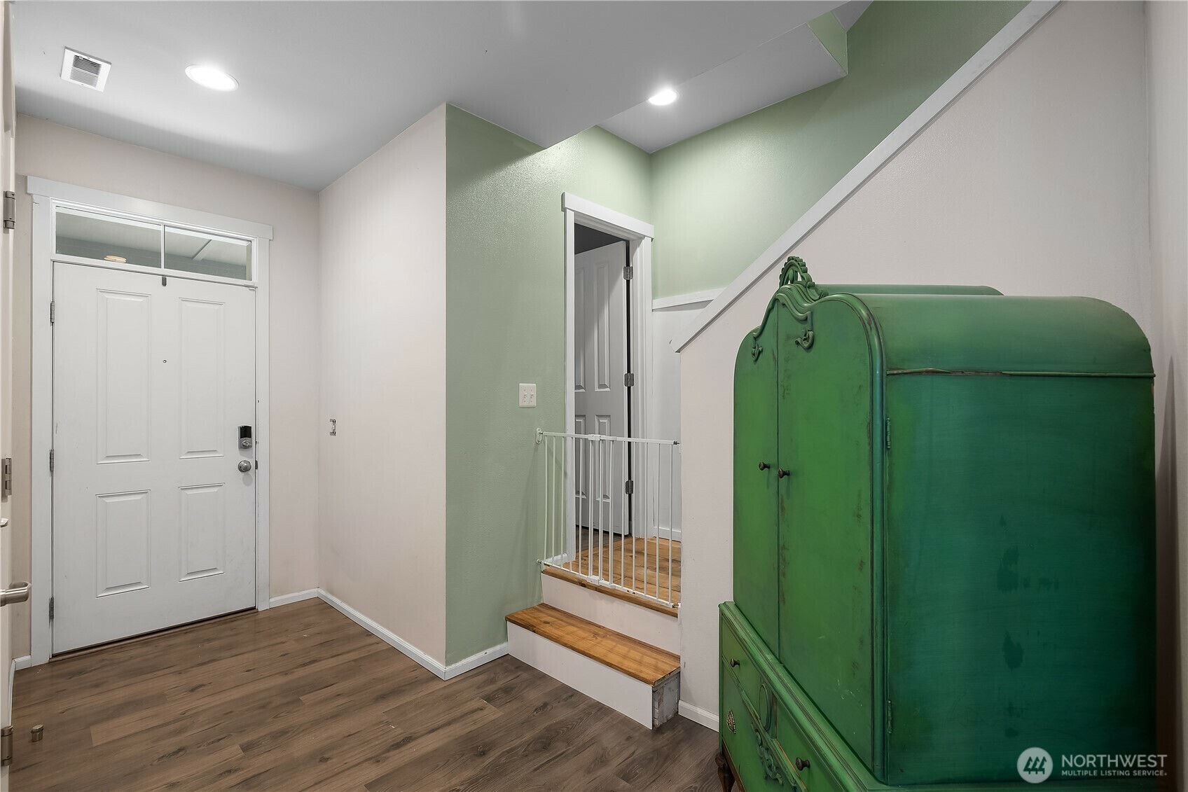 Property Photo: 2838 Anna Street NE WA 98516