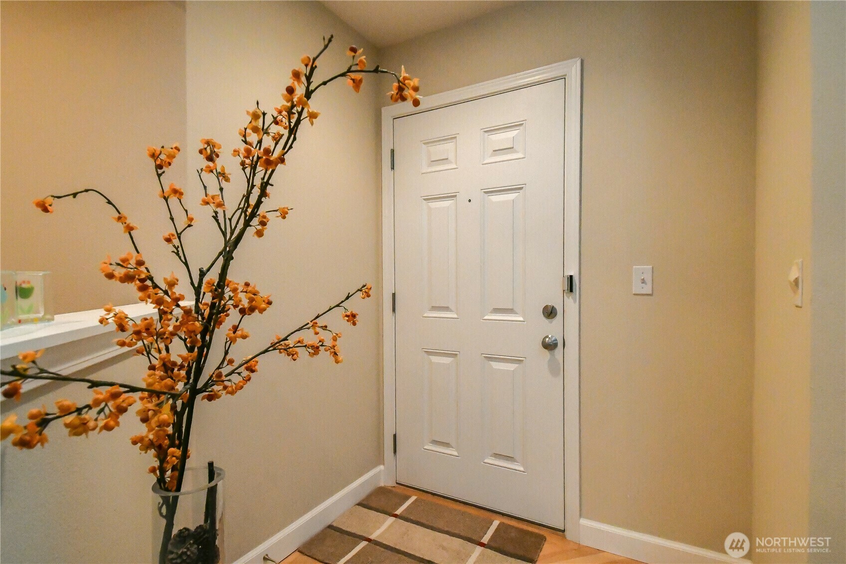 Property Photo:  1127  63rd Street SE 102  WA 98092 