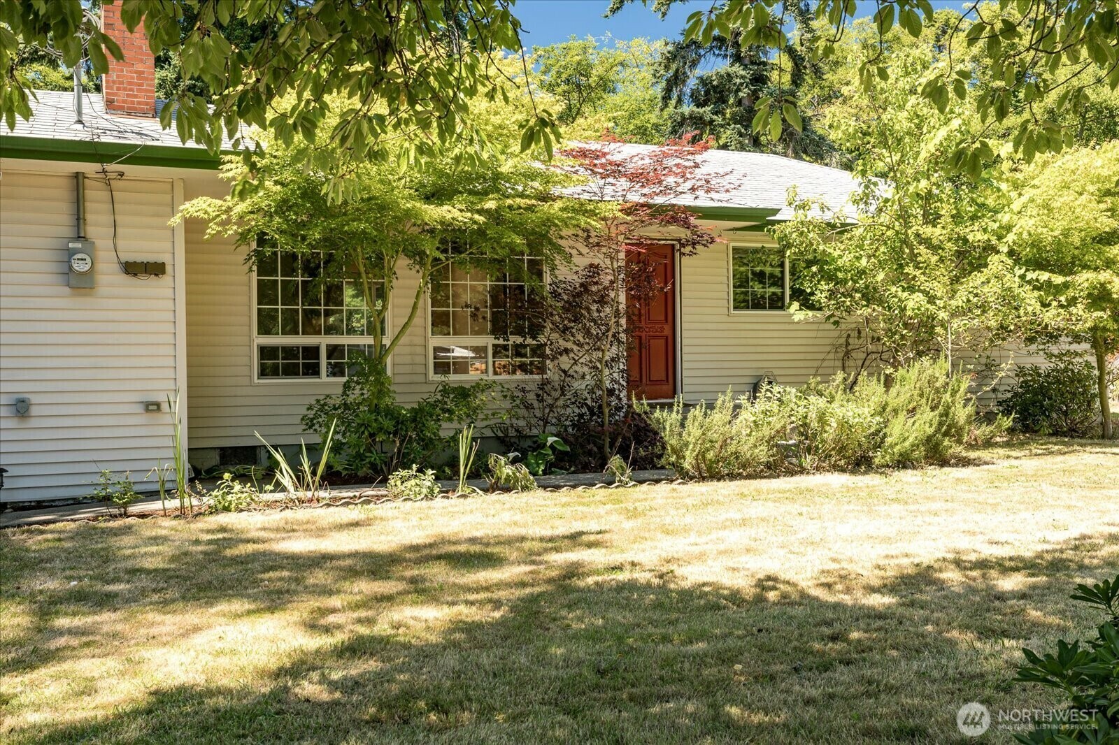 Property Photo:  867  Walker Avenue  WA 98277 