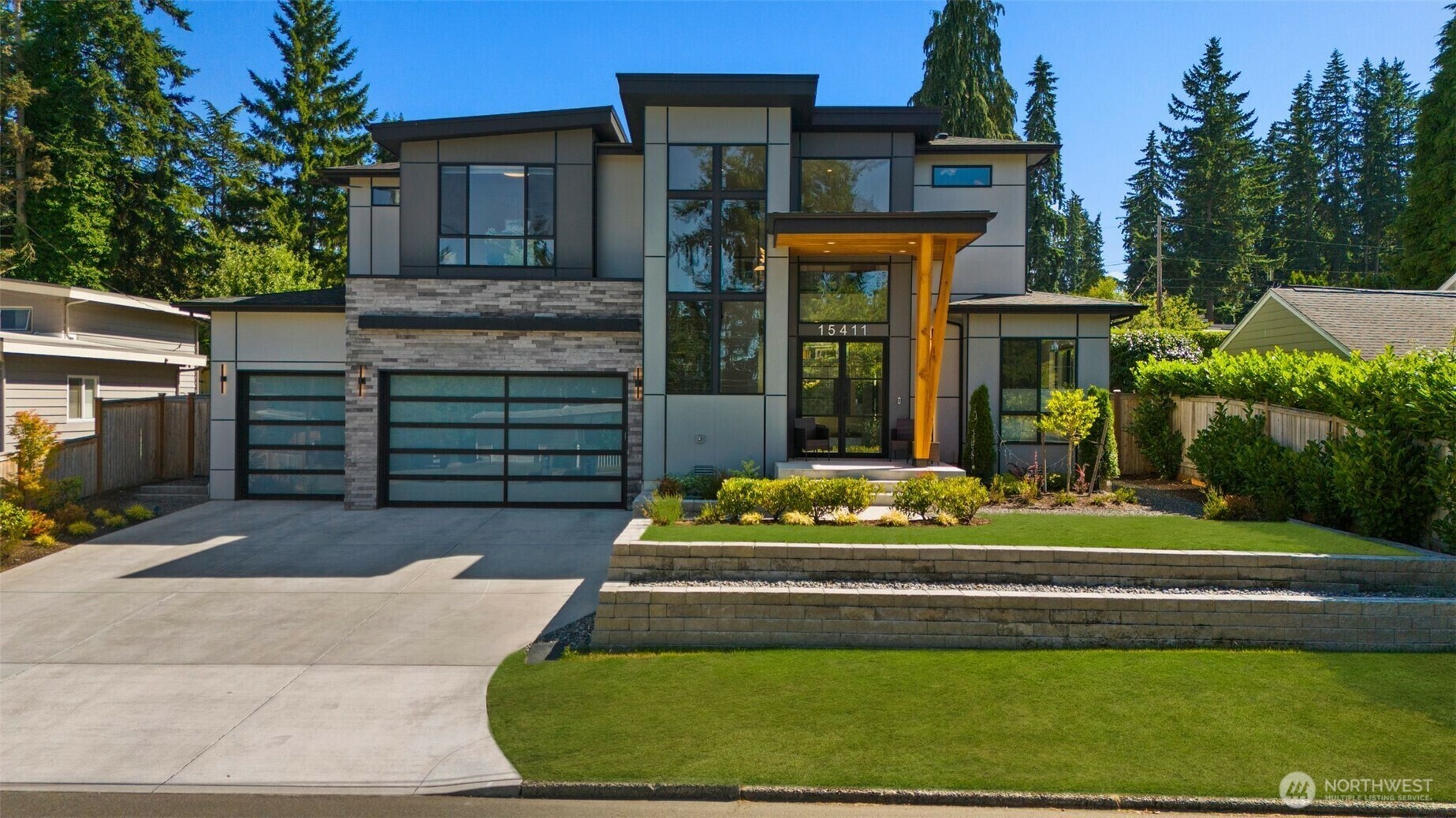 Property Photo: 15411 SE 38th Street WA 98006