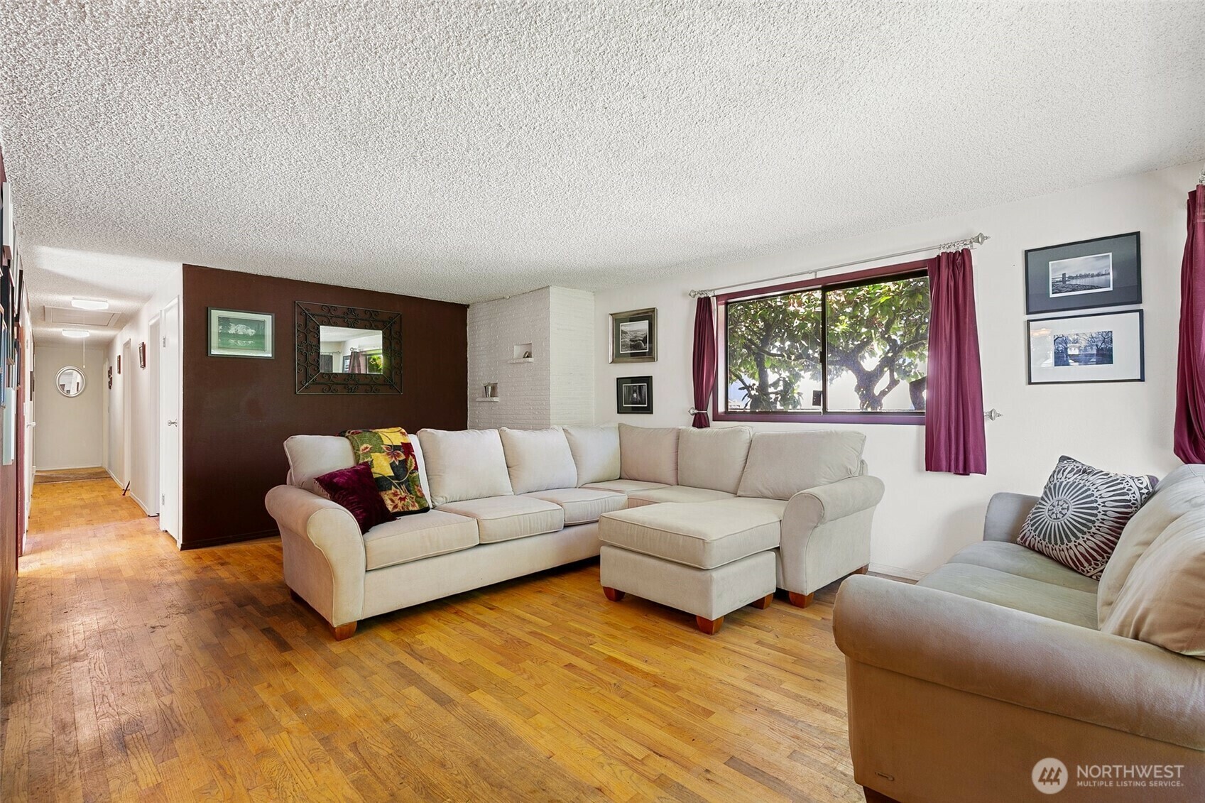 Property Photo:  7525  28th Avenue SW  WA 98126 