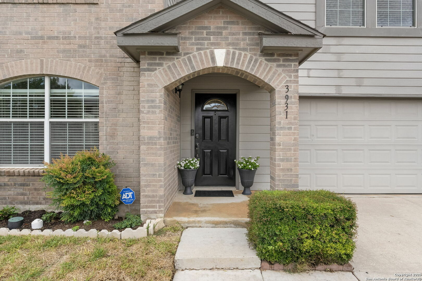 Property Photo: 3931 Bulverde Pkwy. TX 78259