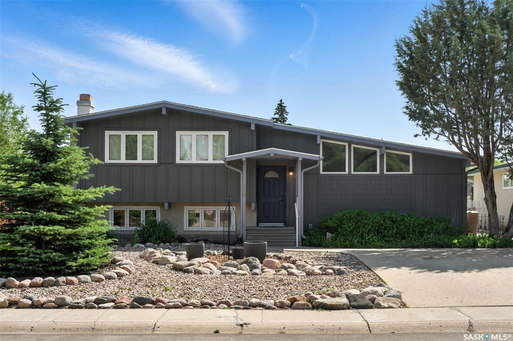 Property Photo:  358 Anderson Crescent  SK S7H 4A3 