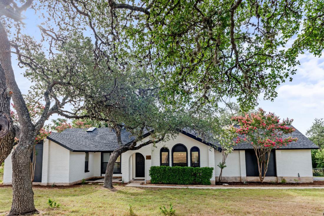 Property Photo:  8401 Persimmon Grove  TX 78737 