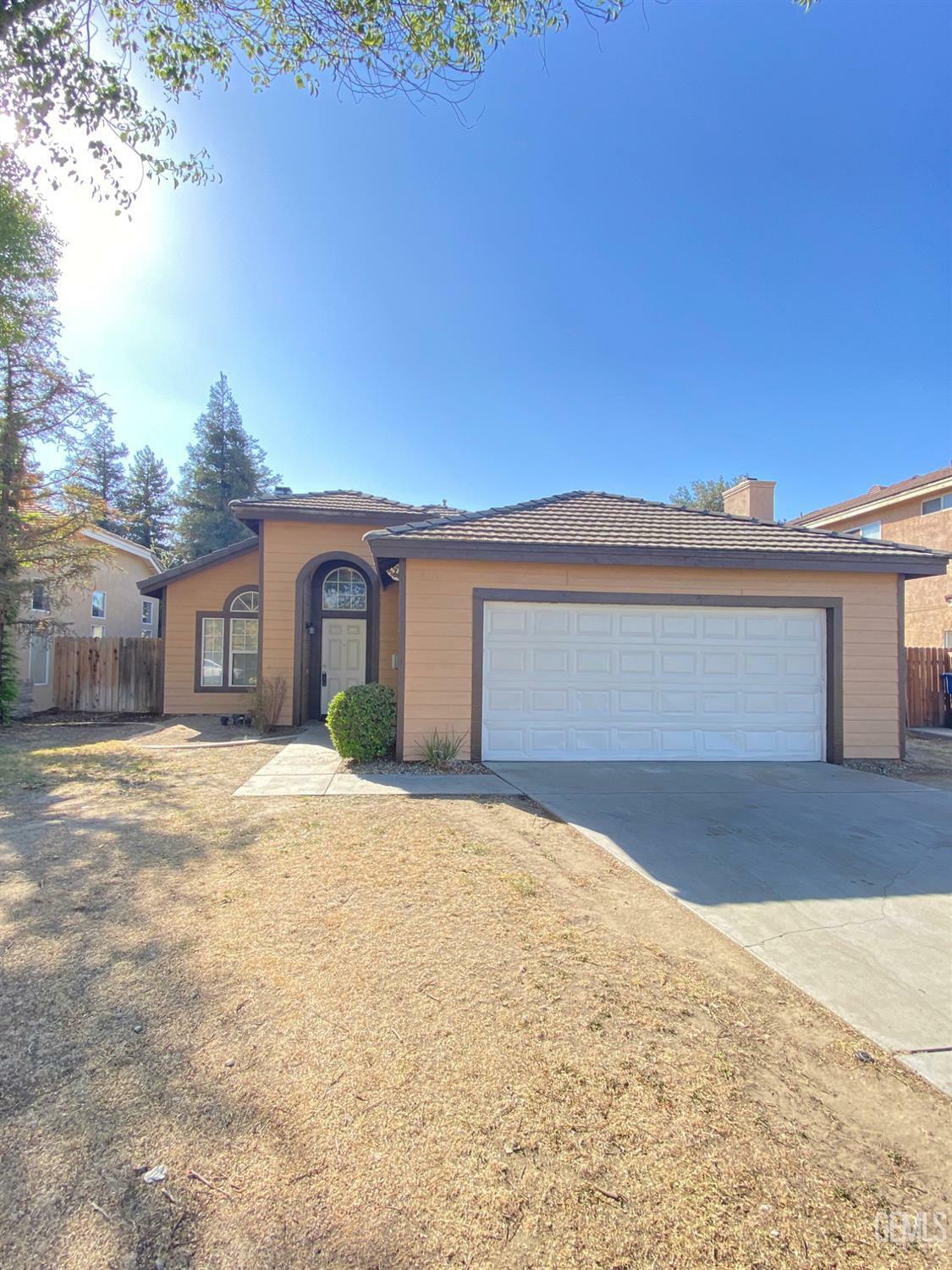 Property Photo: 5217 Clover Mountain Street CA 93313
