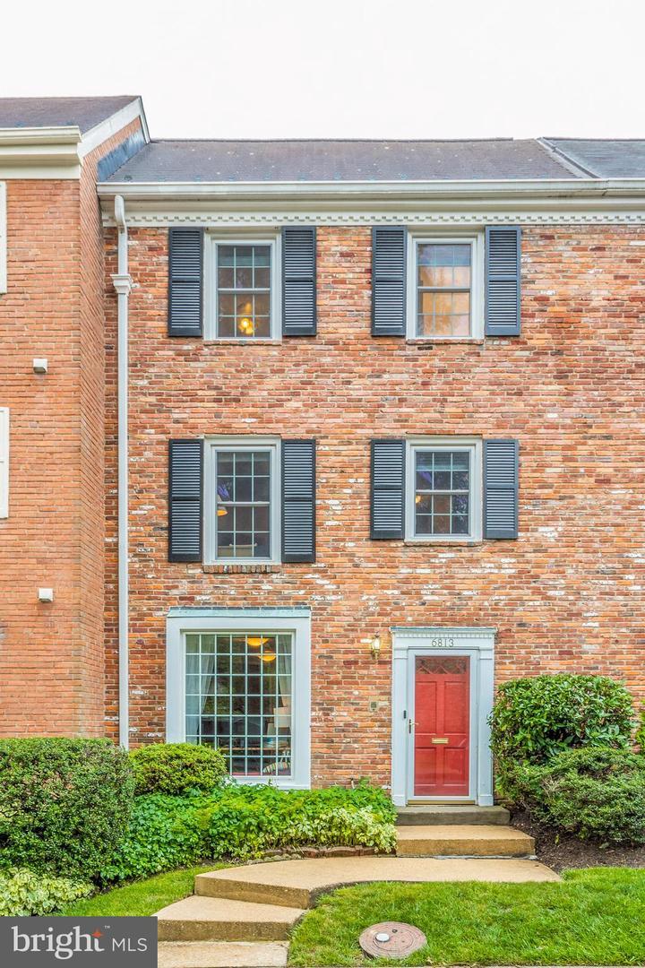 Property Photo:  6813 Market Square Drive  VA 22101 