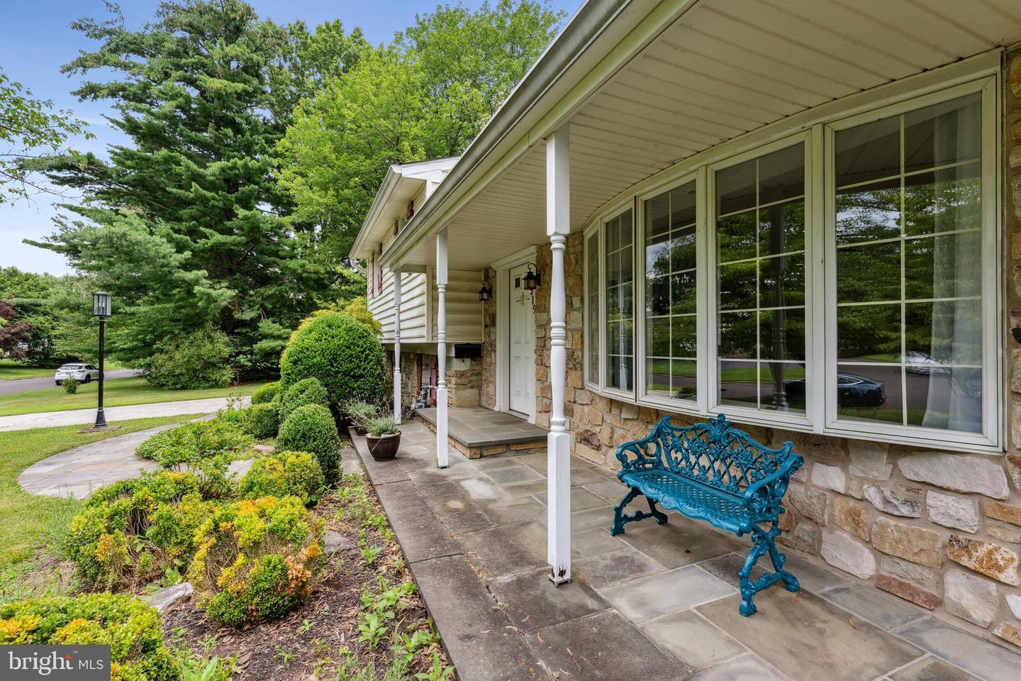 Property Photo: 319 Holly Knoll PA 18966
