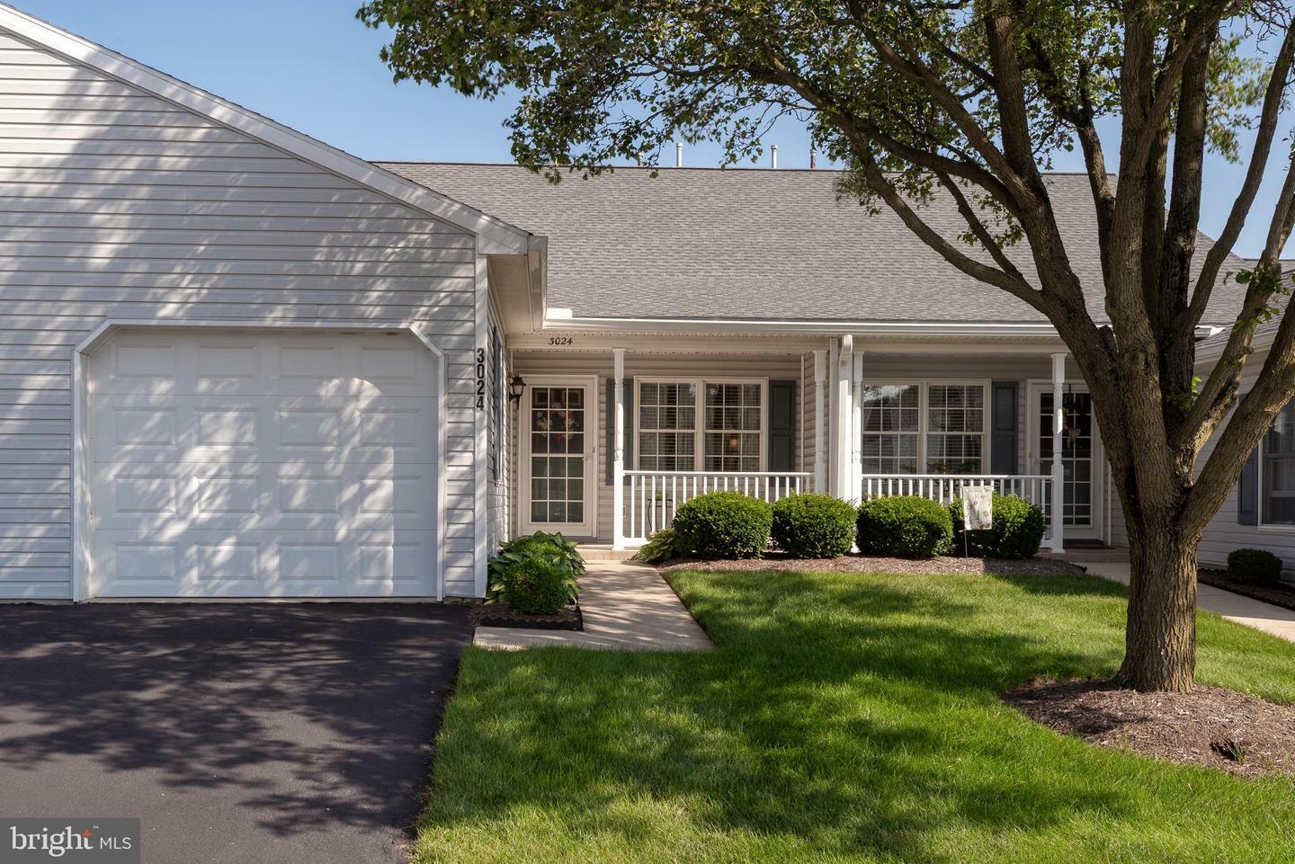 Property Photo: 3024 Lakefield Road 3024 PA 17402
