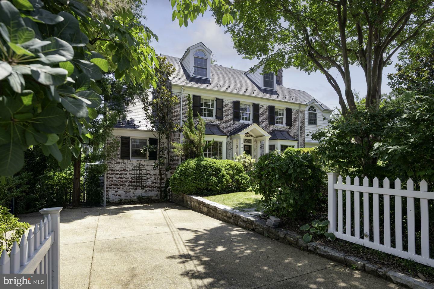 Property Photo: 6103 Woodmont Road VA 22307