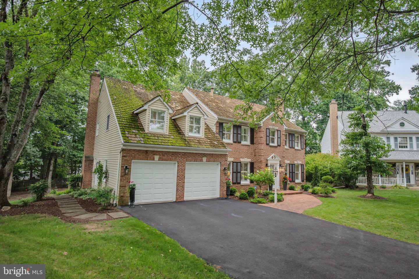 Property Photo: 15508 Summer Grove Court MD 20878